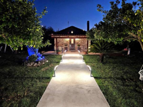 Patras stonehouse with large yard - Πέτρινο σπίτι με αυλή
